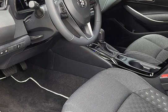 Toyota Corolla Comfort 1.5 benzyna