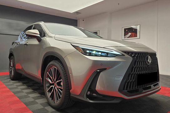 Lexus NX 350h Omotenashi 2.5 Hybrid AWD