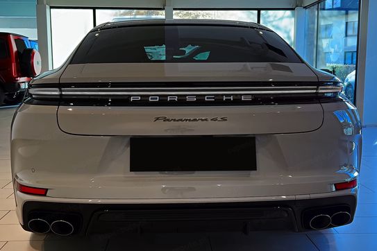 Porsche Panamera 4S E-Hybrid