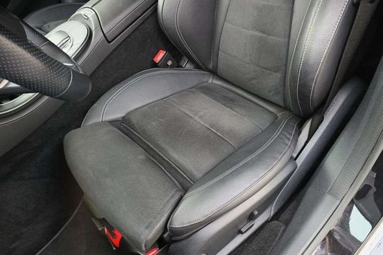 Mercedes E Klasa 220 d 4-Matic AMG