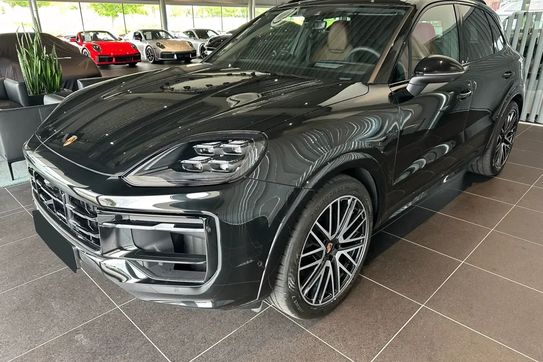 Porsche Cayenne E-Hybrid Black Edition