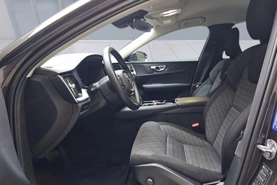 Volvo V60 T6 AWD Plug-In Hybrid Core aut