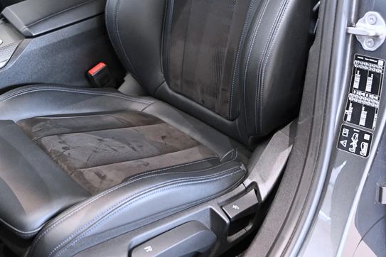 BMW Seria 3 330i xDrive M Sport