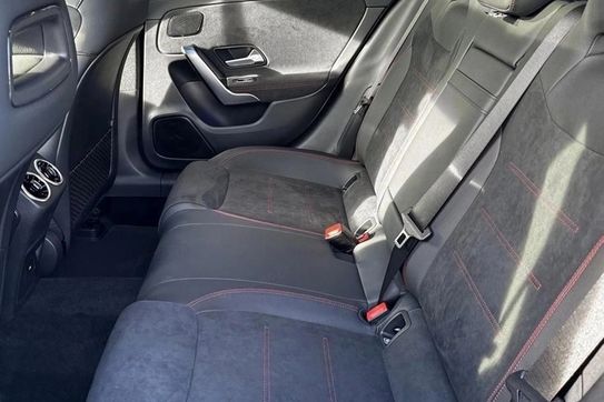 Mercedes CLA 200 AMG Line Shooting Brake