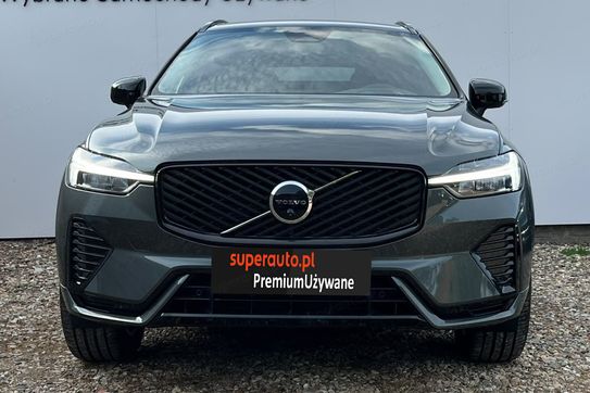 Volvo XC60 B5 B AWD Plus Dark