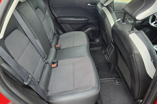Renault Captur 1.3 TCe Intens EDC