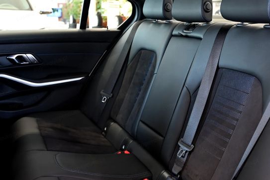 BMW Seria 3 330i M Sport sport-aut