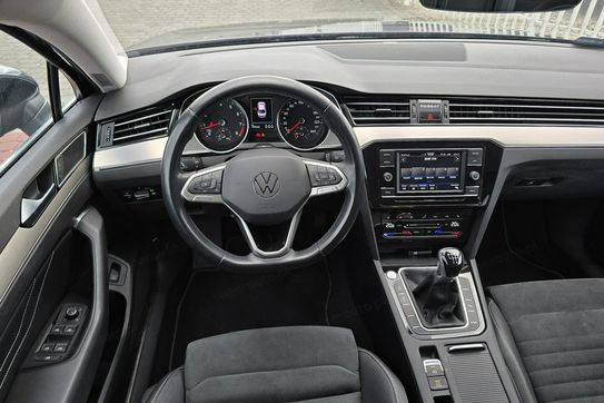 Volkswagen Passat 1.5 TSI Elegance