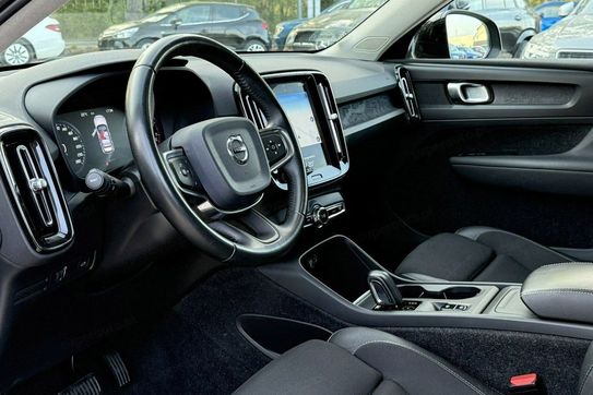 Volvo XC40 T3 Momentum Pro