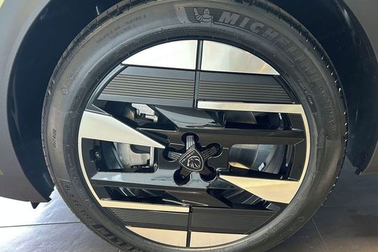 Peugeot 408 GT Exclusive e-DCS7 1.6 Plug-in Hybrid