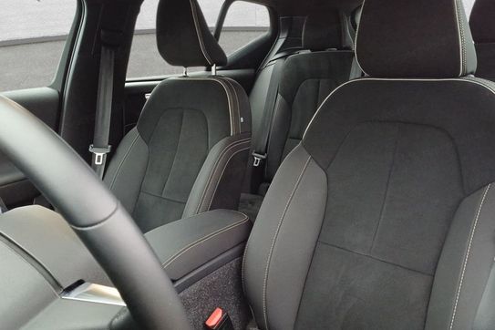 Volvo XC40 B3 Plus Dark aut