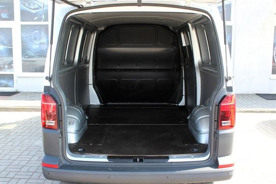 Volkswagen Transporter L2H1