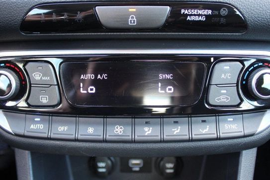 Hyundai i30 1.5 T-GDI Smart DCT