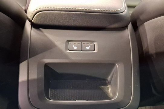 Volvo XC60 B5 B AWD Plus Dark aut