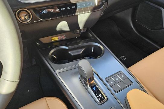 Lexus UX 300h F Sport Design Hybrid Dynamic Force