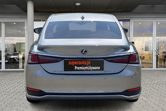 Lexus ES 300h Business Edition