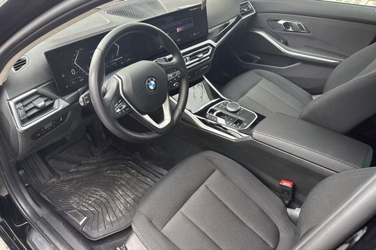 BMW Seria 3 318i