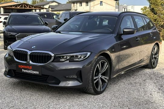 BMW Seria 3 Touring 318i Sport Line