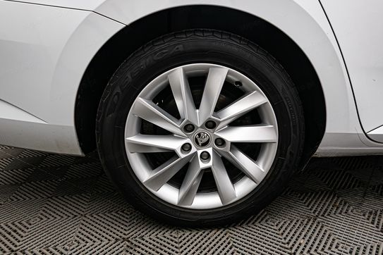 Skoda Superb 2.0 TDI DSG