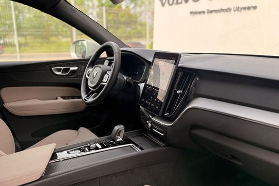 Volvo XC60 B5 B AWD Core aut