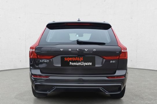 Volvo XC60 B5 B AWD Plus Dark