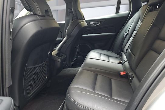 Volvo V60 B3 B Core