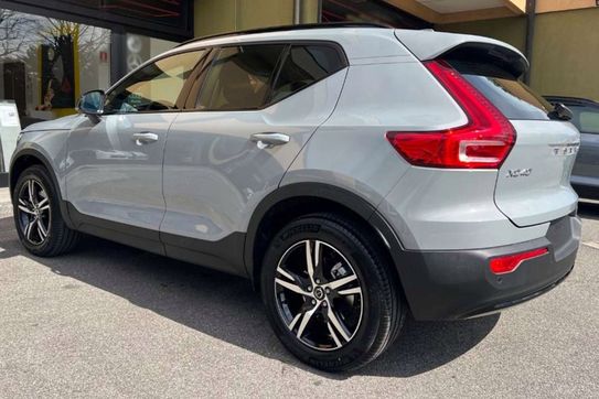Volvo XC40 B4 AWD Plus Dark
