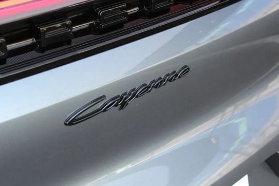 Porsche Cayenne Coupe E-Hybrid Black Edition