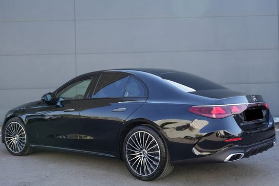 Mercedes E Klasa 220 d 4-Matic AMG