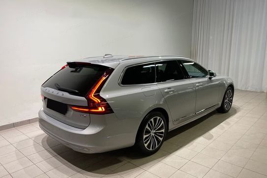 Volvo V90 T6 AWD Plug-In Hybrid Core