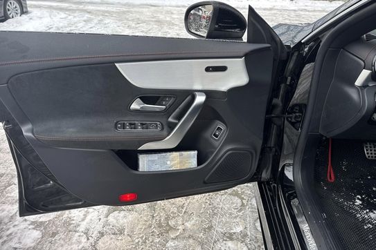 Mercedes CLA 250 e AMG Line 8G-DCT