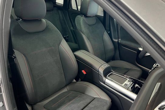 Mercedes GLA 200 AMG Line