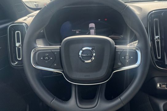 Volvo XC40 B3 Plus Dark