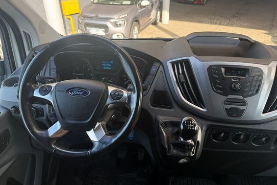 Ford Transit L4H3