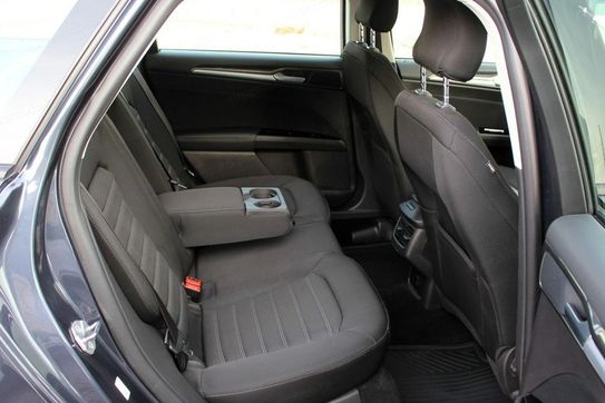 Ford Mondeo 2.0 Hybrid Trend