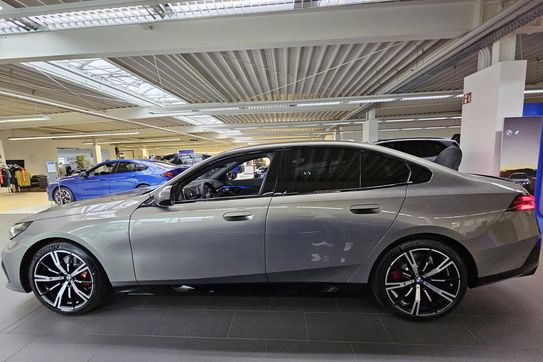 BMW Seria 5 520d xDrive M Sport