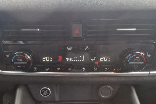 Nissan Qashqai 1.3 DIG-T mHEV N-Connecta Xtronic