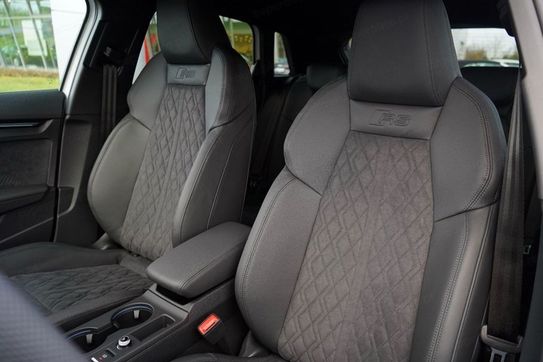 Audi A3 RS3 TFSI quattro Sportback