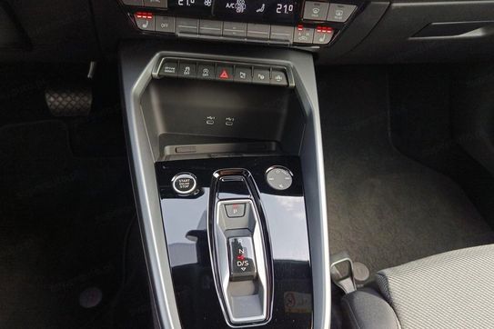 Audi A3 30 TFSI mHEV Advanced S tronic
