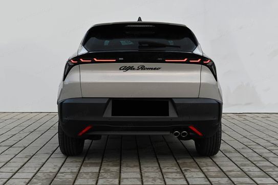 Alfa Romeo Junior Ibrida Ti