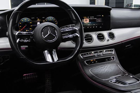 Mercedes E Klasa 300 e 4MATIC AMG/Avantgarde