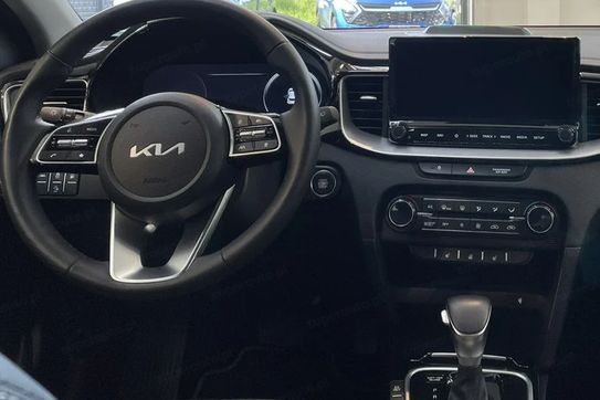 Kia XCeed 1.6 GDI PHEV Business Line DCT