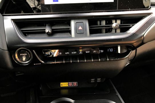 Lexus UX 250h F Sport Design 2WD