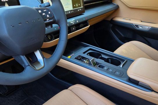 Lexus ES 500e Prestige AWD