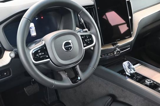 Volvo XC60 B5 AWD Ultra Bright