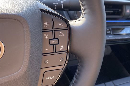 Toyota Prius Prestige 2.0 Hybrid Plug-in