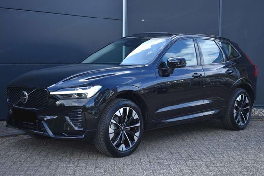Volvo XC60 B5 AWD Ultra Dark