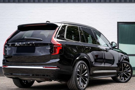 Volvo XC90 T8 AWD Ultra Bright