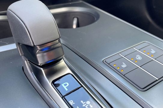 Lexus UX 300h F Sport Design 2.0 Hybrid Dynamic Force