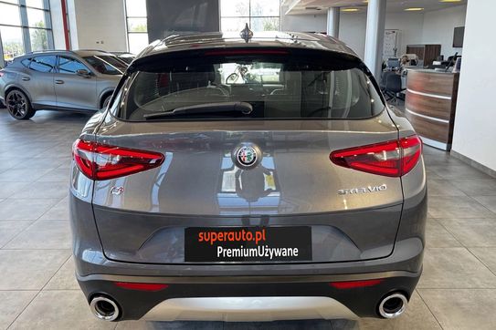Alfa Romeo Stelvio Turbo Q4